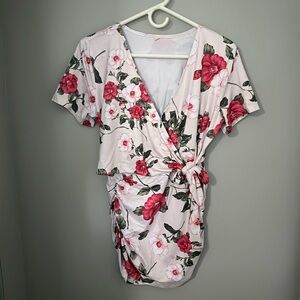 Light pink floral Maternity Tee Shirt - M